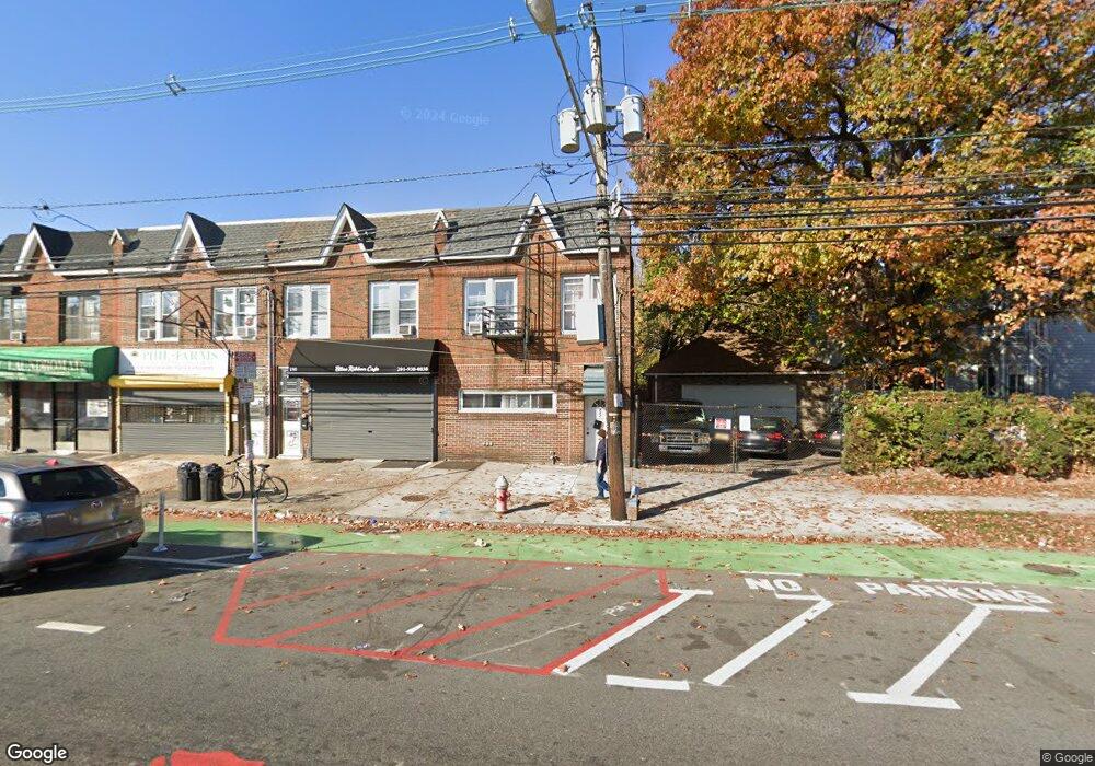 197 Mallory Ave unit 1, Jersey City, NJ 07304 - photo 1