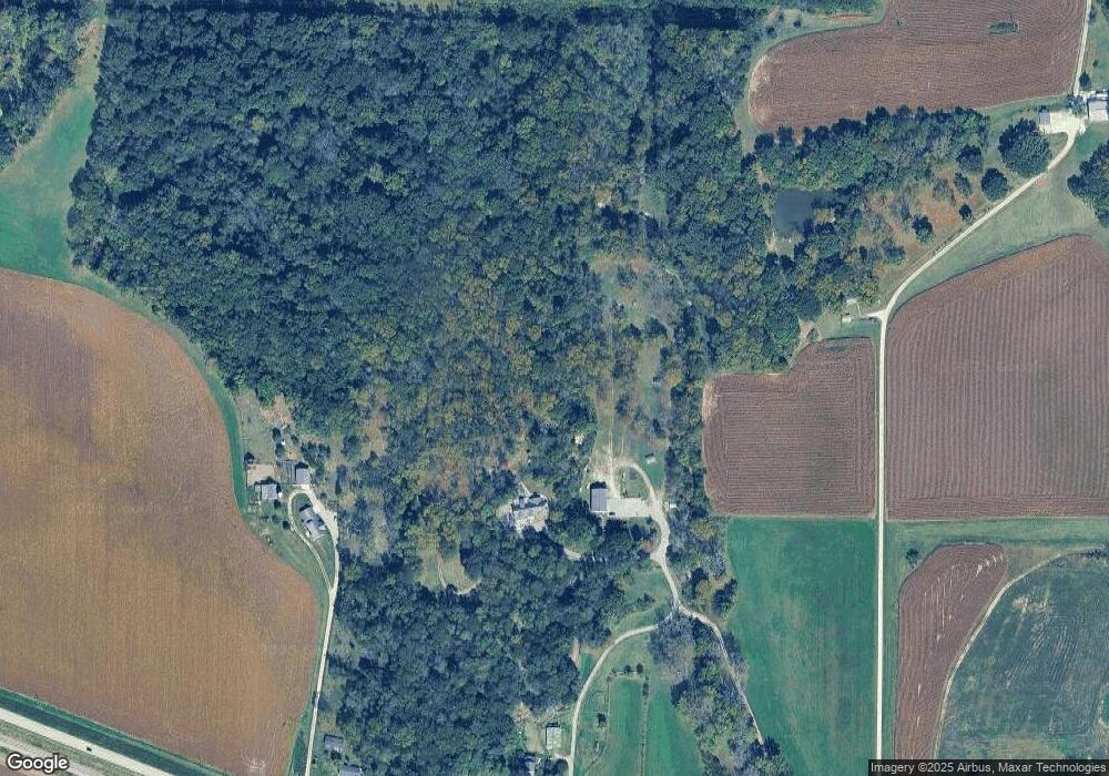 5325 W Southport Rd, Peoria, IL 61615 - photo 1