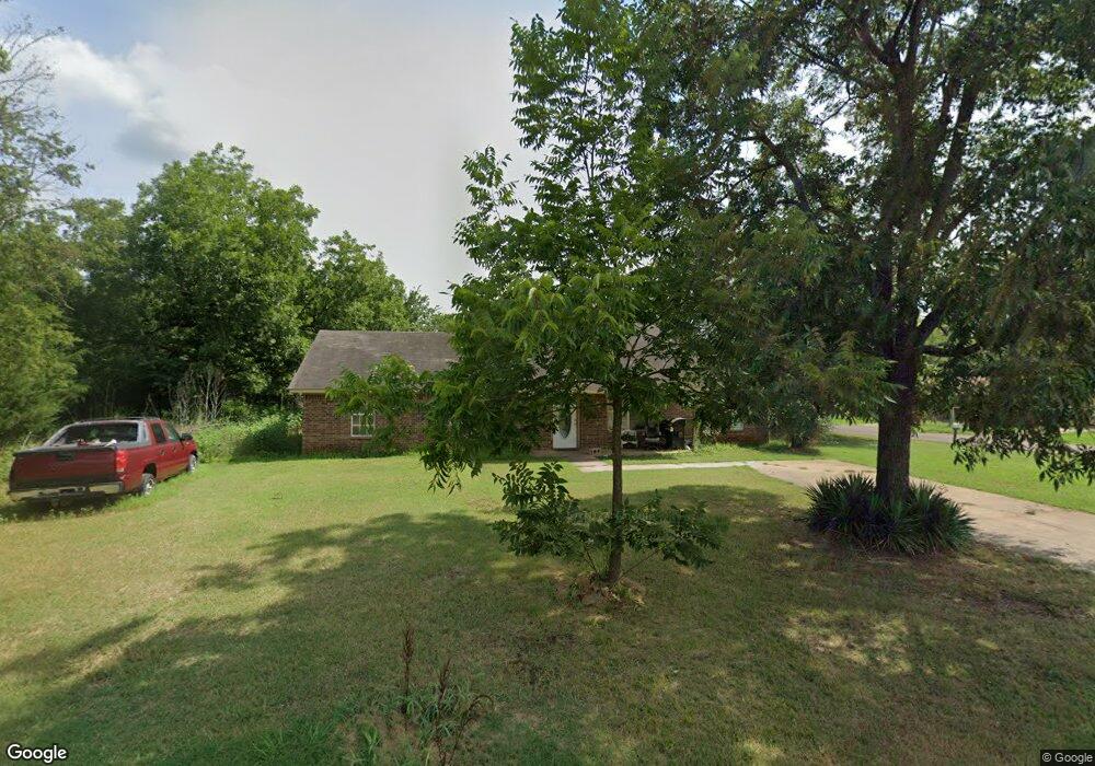 1111 W Dalton St, Hugo, OK 74743 - photo 1