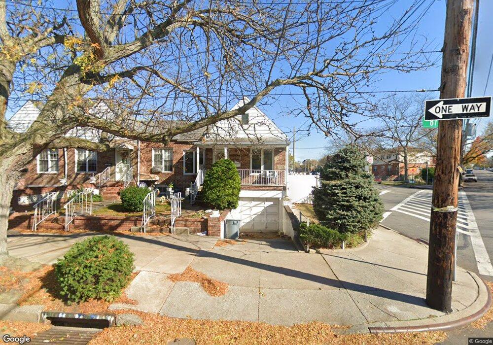 13247 87th St, Ozone Park, NY 11417 - photo 1