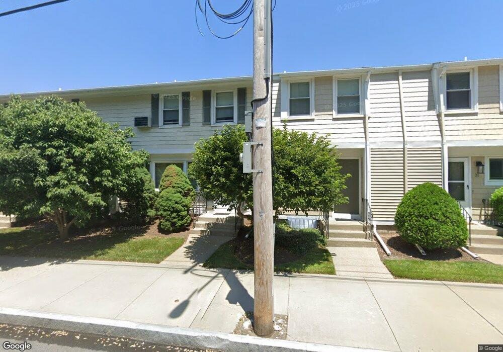 31 Geneva St, Pawtucket, RI 02860 - photo 1