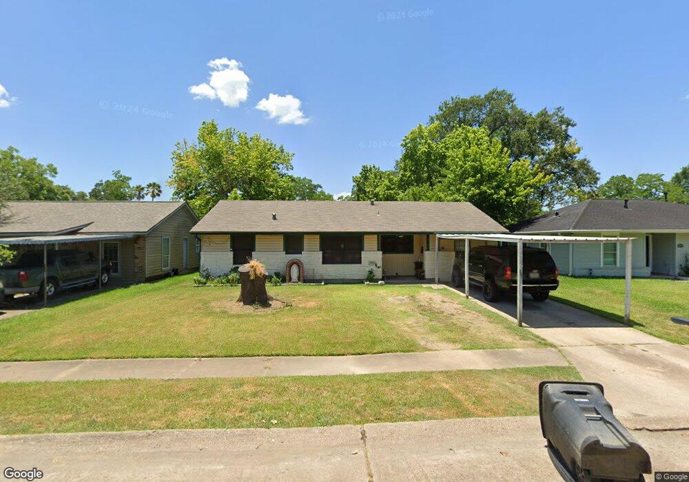 10926 Stover St, Houston, TX 77075 - photo 1