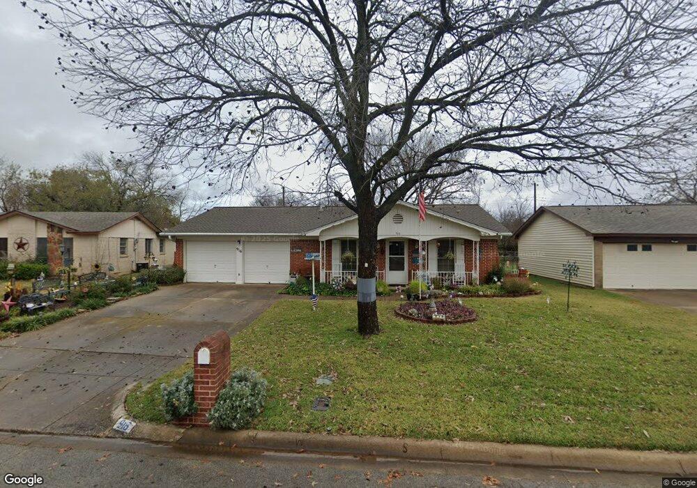 916 Piccadilly Cir, Hurst, TX 76053 - photo 1