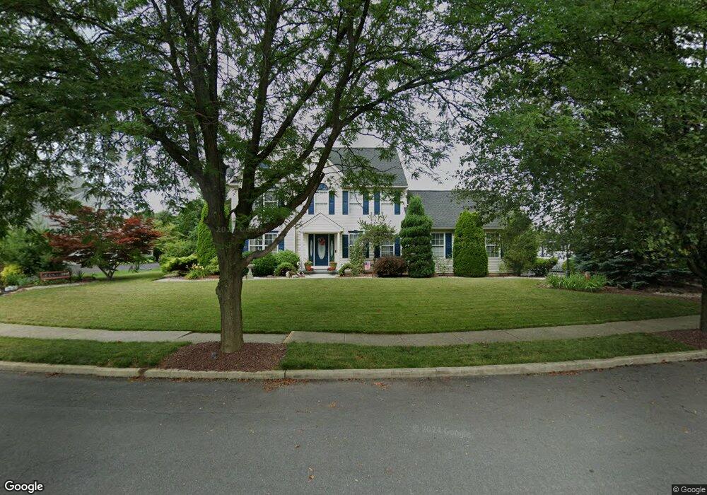 2638 Halleck Dr, Whitehall, PA 18052 - photo 1