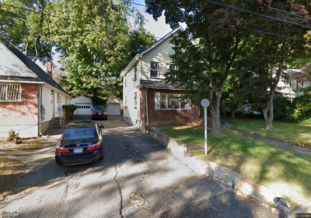 79 Susquehanna Ave, Great Neck, NY 11021 - photo 1