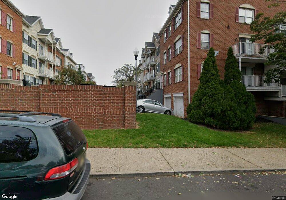 43 Krueger Ct, Newark, NJ 07103 - photo 1