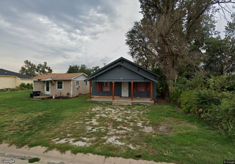 2813 E Oak Ave, Enid, OK 73701 - photo 1