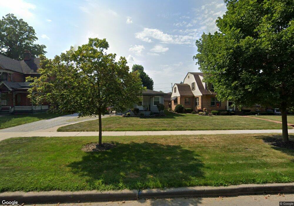 218 W Michigan St, New Carlisle, IN 46552 - photo 1