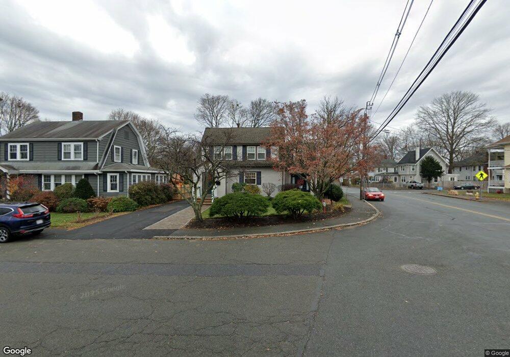 1A Pilgrim Rd unit 1A, Marblehead, MA 01945 - photo 1