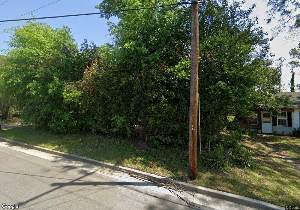 1512 Gaskin Ave N, Douglas, GA 31533 - photo 1