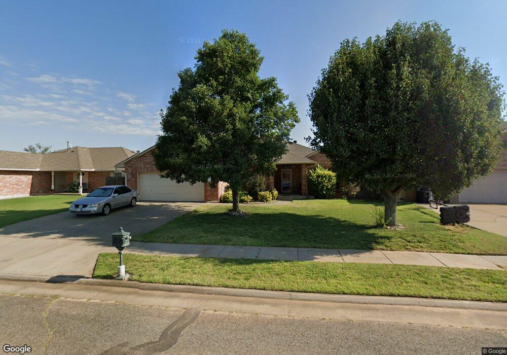 2117 NE 13th St, Moore, OK 73160 - photo 1