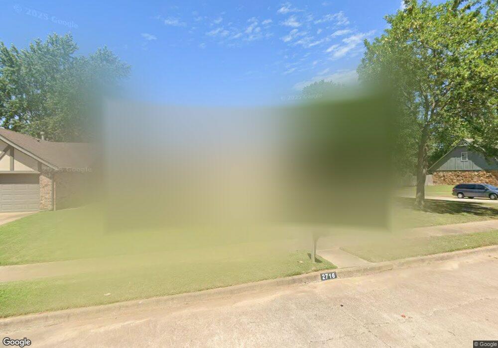 2716 S Aspen Ct, Broken Arrow, OK 74012 - photo 1