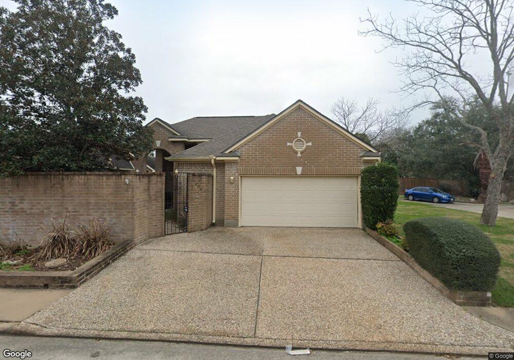 400 Towne Ct, Alvin, TX 77511 - photo 1