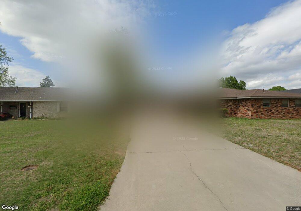 2205 Flamingo Ln, Duncan, OK 73533 - photo 1