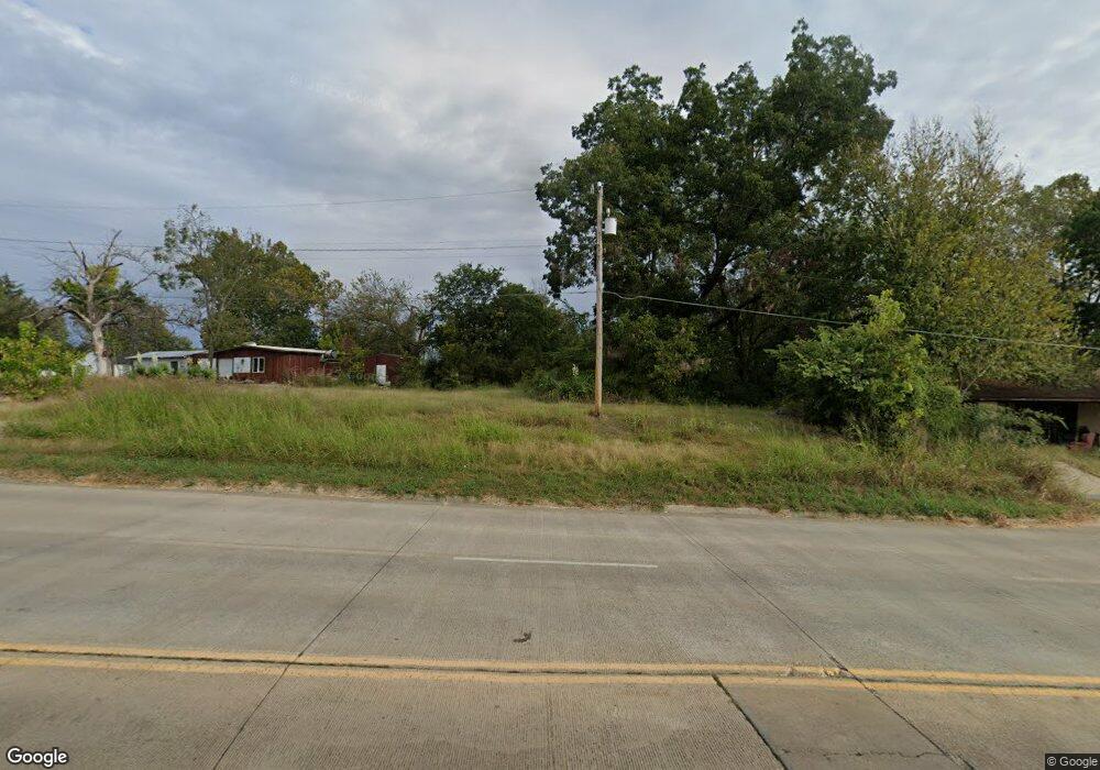 204 E Pine St, Durant, OK 74701 - photo 1