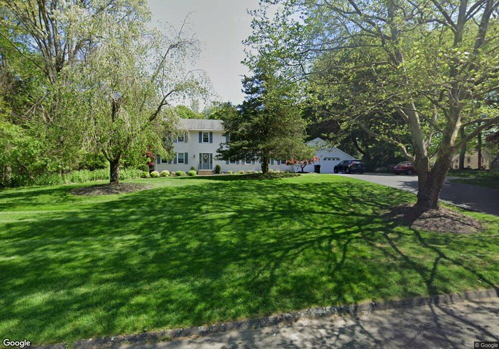 14 Jade Tree Ln, Trumbull, CT 06611 - photo 1