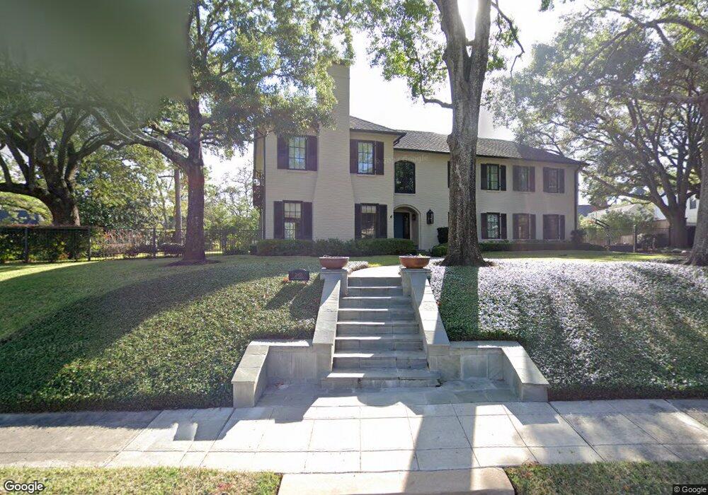 2455 Pine Valley Ct, Houston, TX 77019 - photo 1