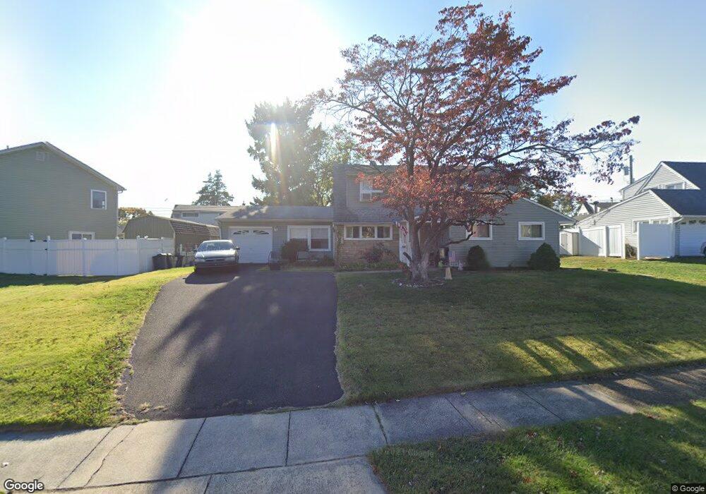 48 Deep Dale Dr E, Levittown, PA 19056 - photo 1