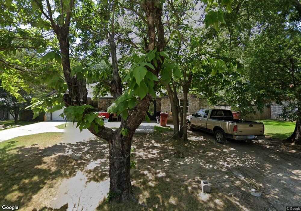 1015 Pine St, Bonham, TX 75418 - photo 1