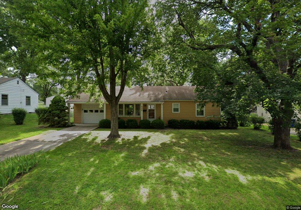 5425 Monrovia St, Shawnee, KS 66216 - photo 1
