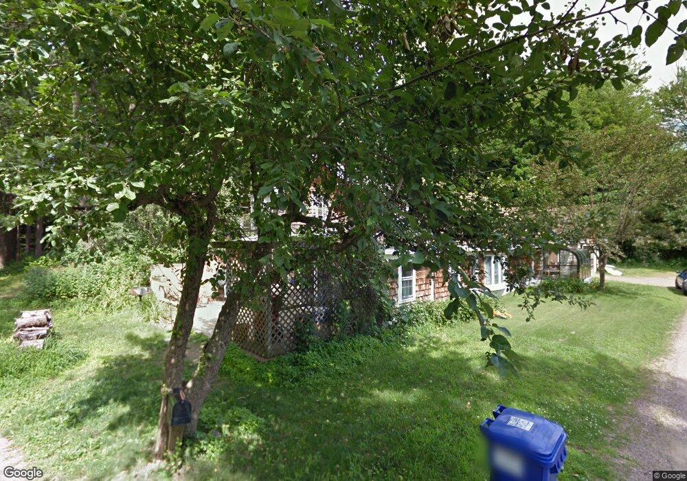 5 Shawns Way, Essex Junction, VT 05452 - photo 1