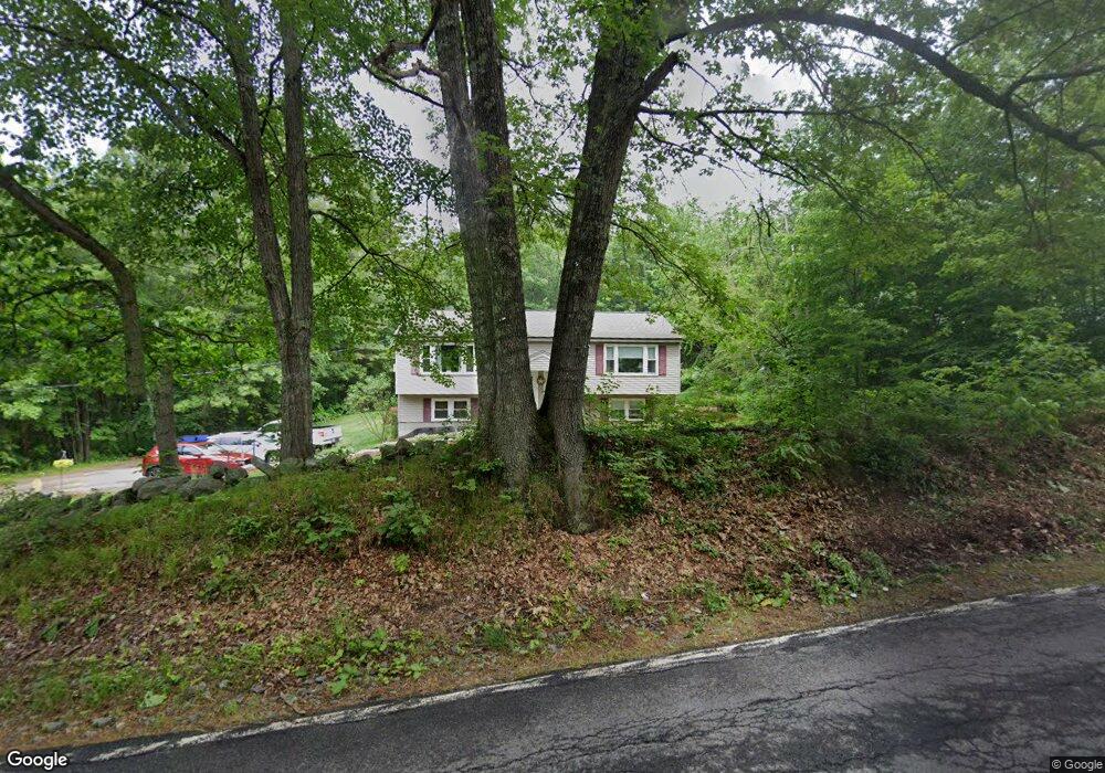 106 Adams Rd unit B, Londonderry, NH 03053 - photo 1