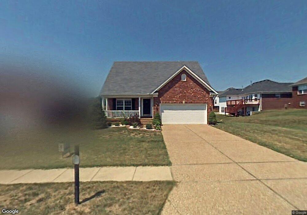 6402 Mossy Oaks Dr, Louisville, KY 40291 - photo 1