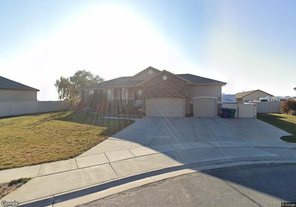 5861 S 4500 W, Hooper, UT 84315 - photo 1