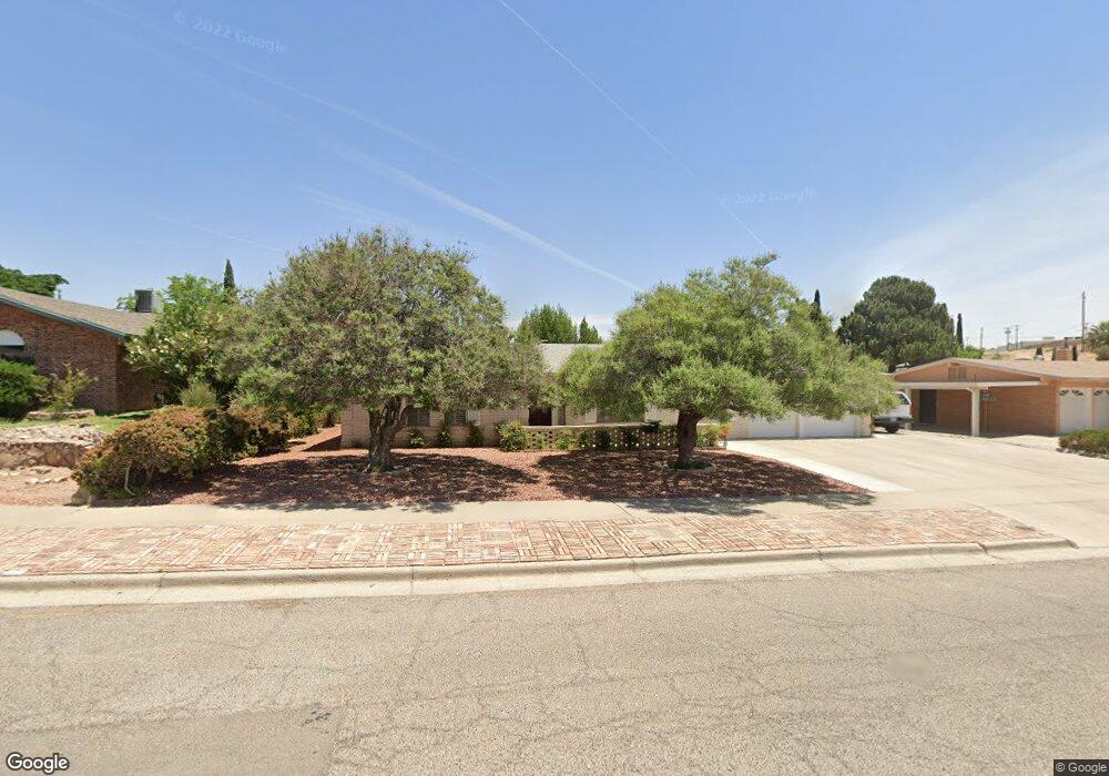 10849 Vista Alegre Dr, El Paso, TX 79935 - photo 1