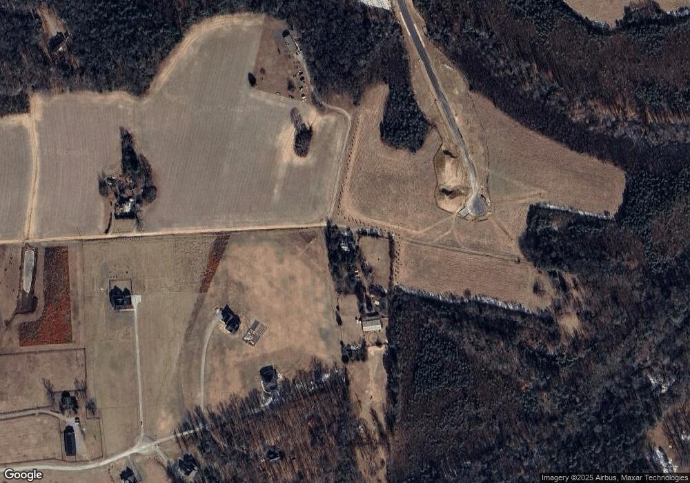 11447 Governors Ln, Ashland, VA 23005 - photo 1