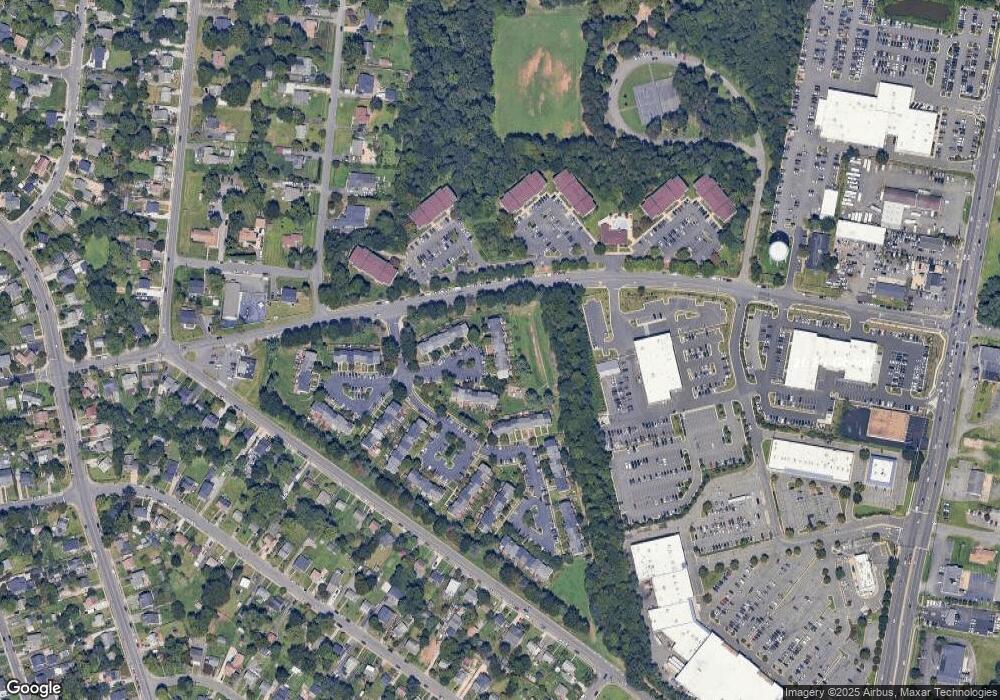 8558 Cabot Ct, Manassas, VA 20111 - photo 1