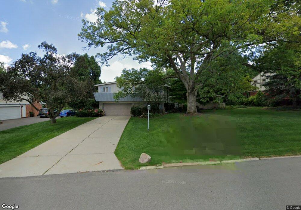 2931 Rambling Way, Bloomfield Hills, MI 48302 - photo 1