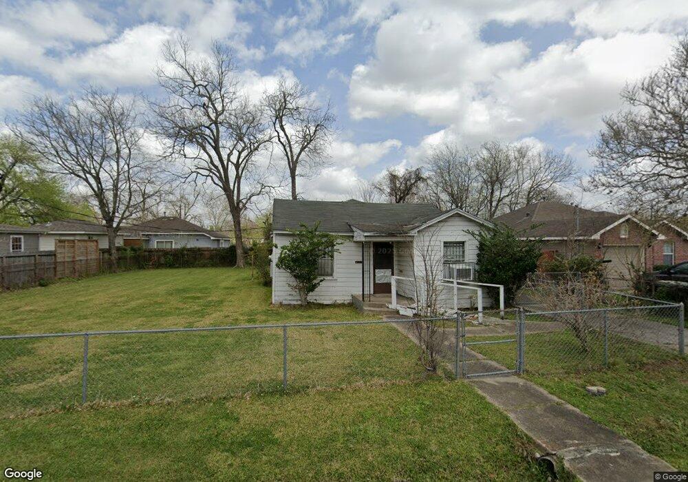 4111 Lucille St, Houston, TX 77026 - photo 1