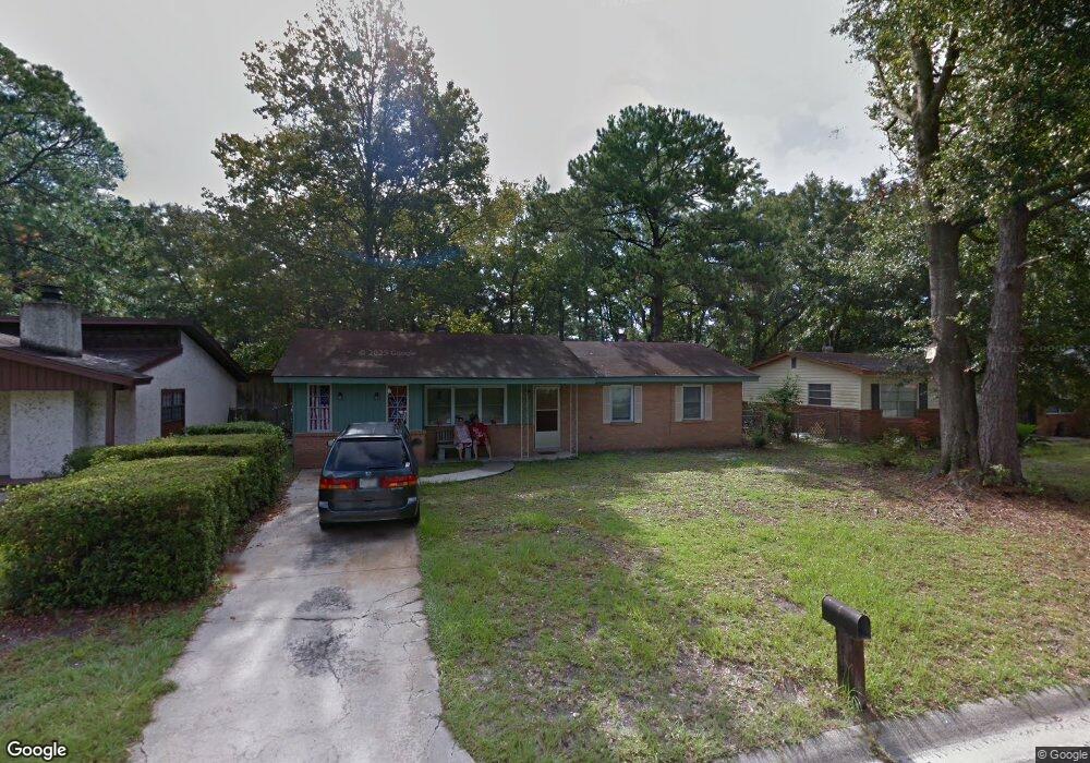 10 Webster Dr, Savannah, GA 31406 - photo 1