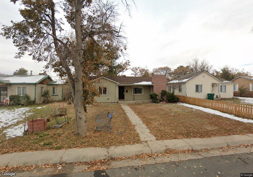 1648 Oakland St, Aurora, CO 80010 - photo 1