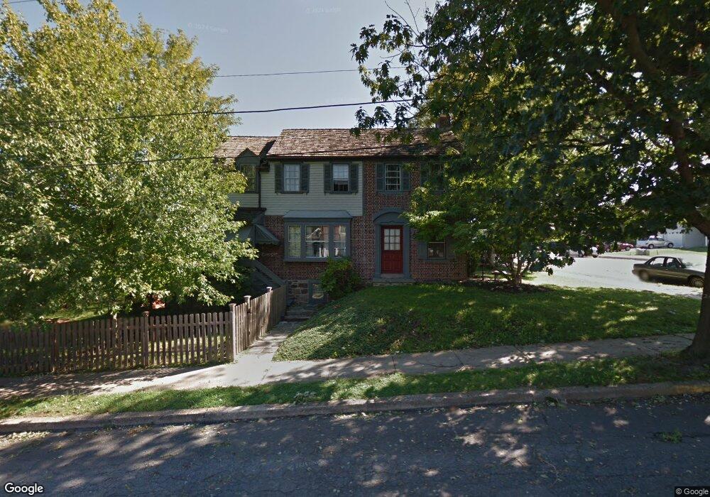 139 E Broad St, New Holland, PA 17557 - photo 1