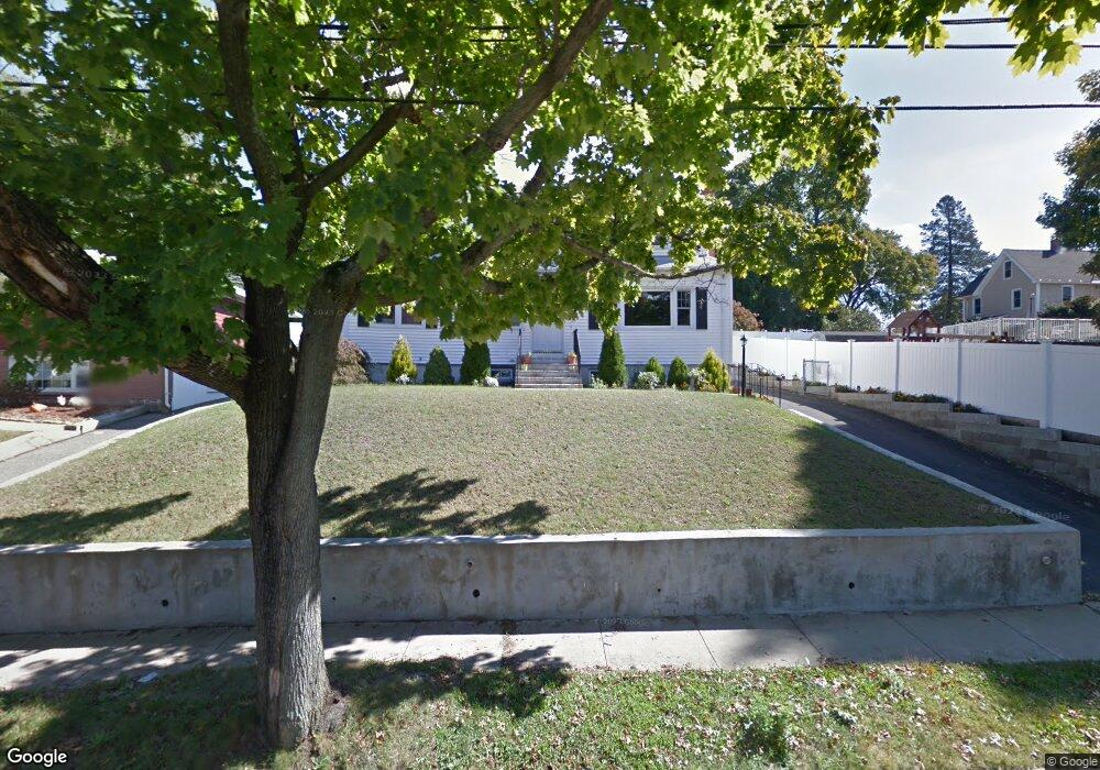 323 Kneeland Rd, New Haven, CT 06512 - photo 1