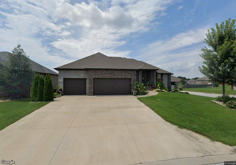 651 N Maplewood Hills Rd, Nixa, MO 65714 - photo 1