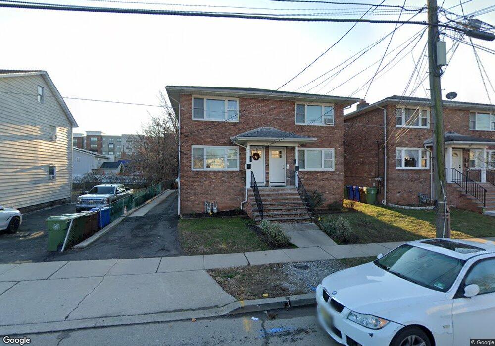 311 W Price St, Linden, NJ 07036 - photo 1