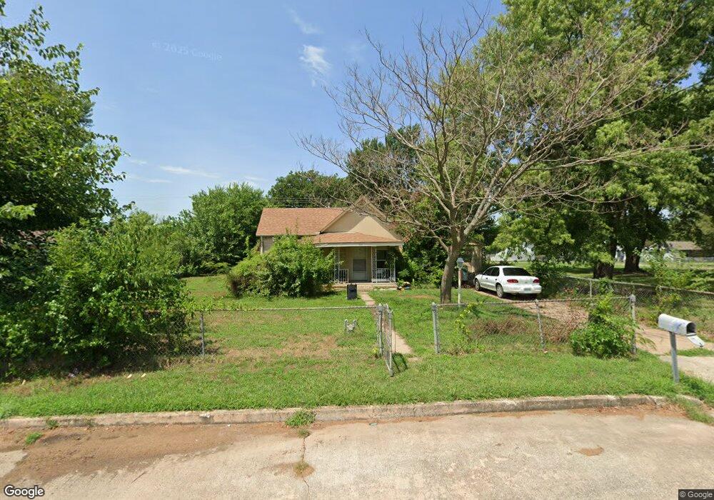 607 S Normal Ave, Claremore, OK 74017 - photo 1