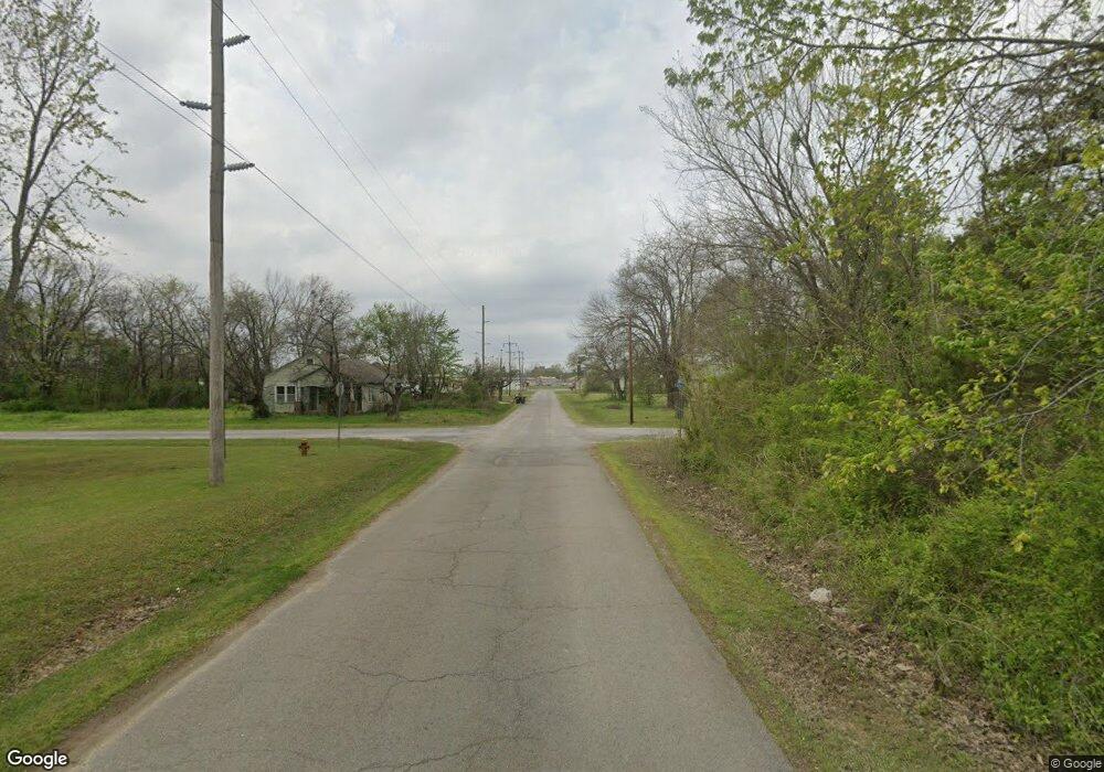 207 E Sanders, Vian, OK 74962 - photo 1