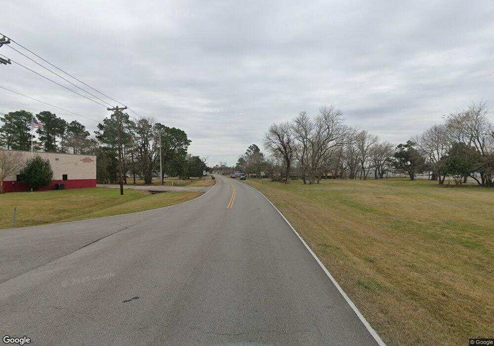 000 Medic Ln, Alvin, TX 77511 - photo 1