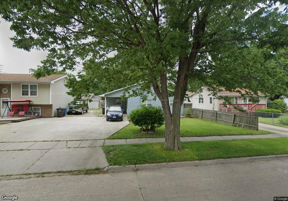 820 E 24th Ct, Des Moines, IA 50317 - photo 1