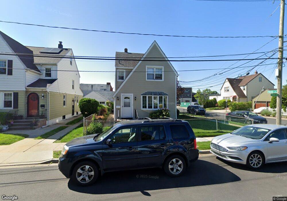 201 Willets Ave, West Hempstead, NY 11552 - photo 1