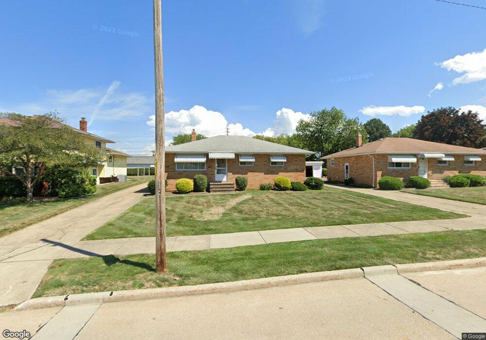 1889 Ridgewick Dr, Wickliffe, OH 44092 - photo 1