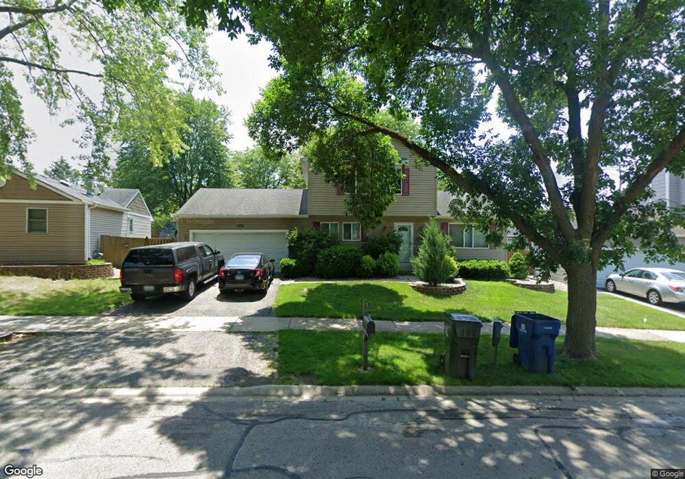 1432 Auburn Ave, Naperville, IL 60565 - photo 1