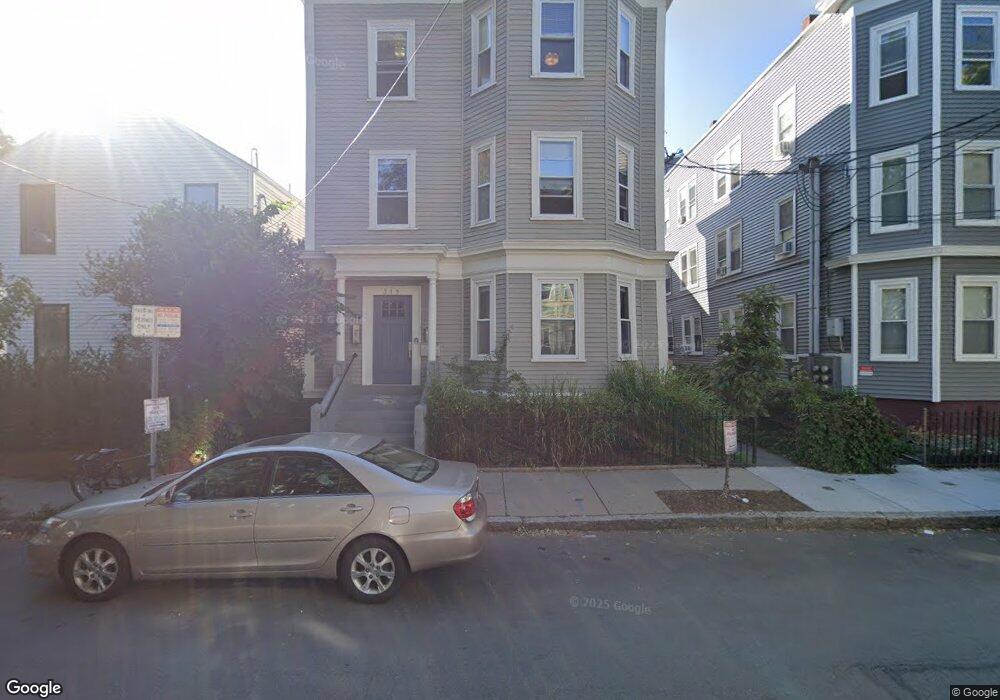 319 Columbia St, Cambridge, MA 02141 - photo 1