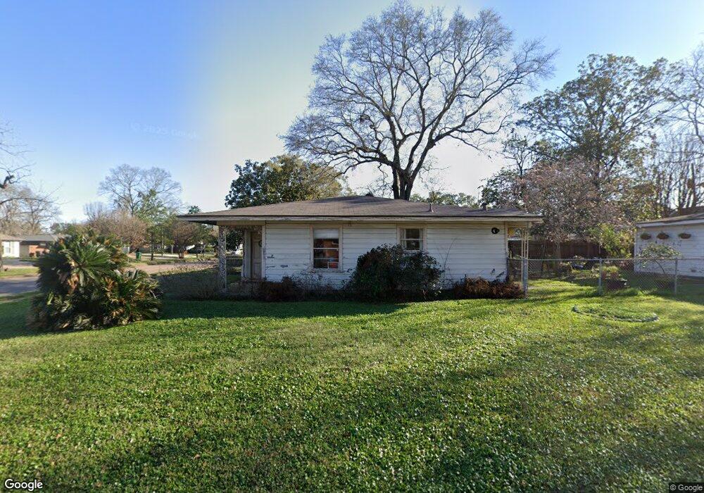 4631 Ella Blvd, Houston, TX 77018 - photo 1