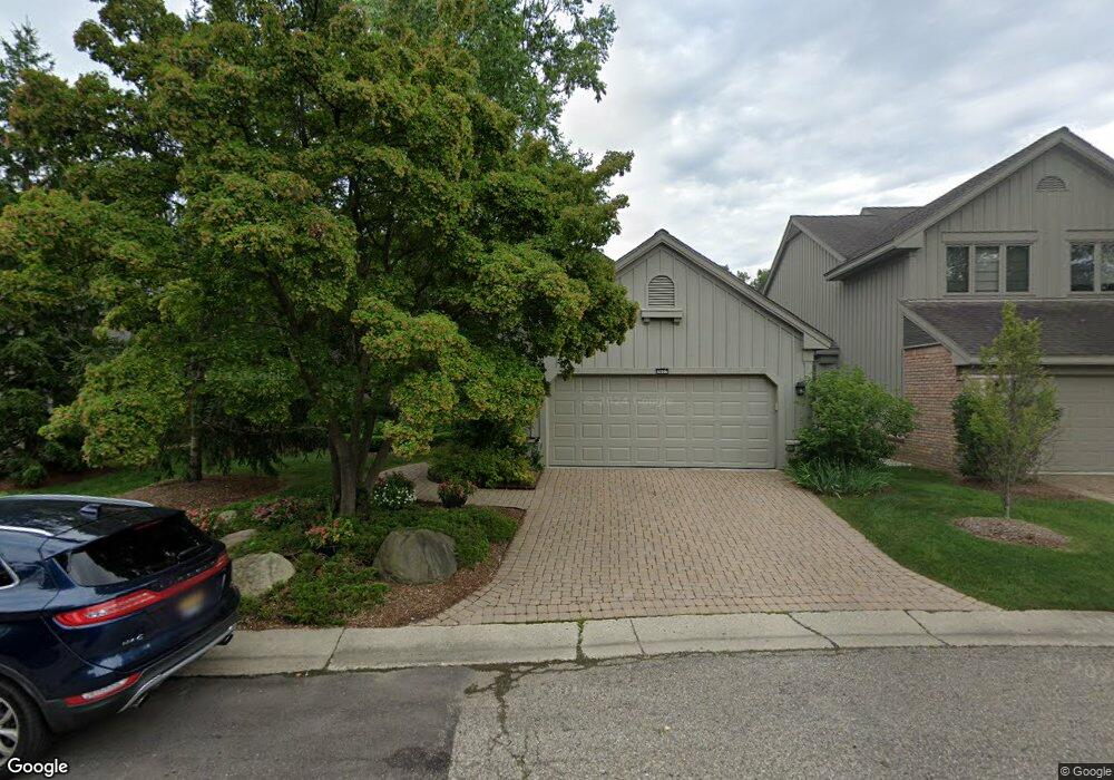 7007 Daventry Woods Dr, West Bloomfield, MI 48322 - photo 1