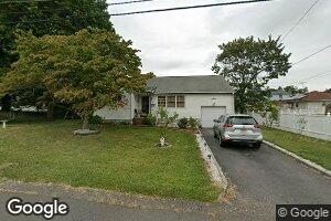 11 Kassul Place, Somerset, NJ 08873